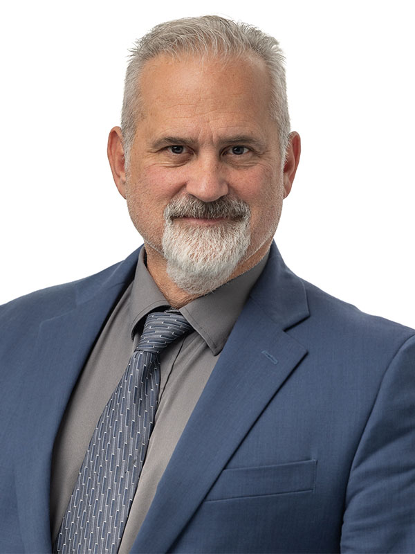 Headshot of Jesse Quintanilla.