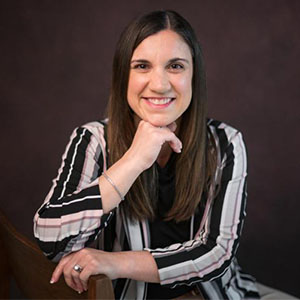 Headshot of Kristen Minetti.