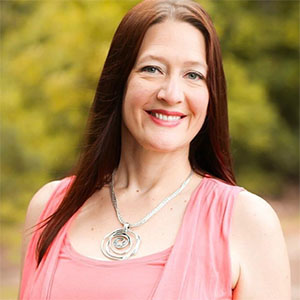 Headshot of Stephanie Burke.