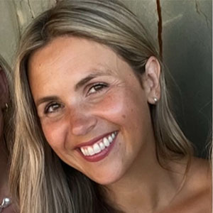 Headshot of Liv Bourne.