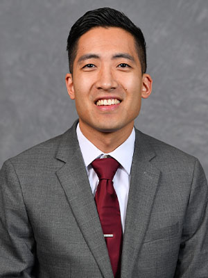 Headshot of Stephen Lee.