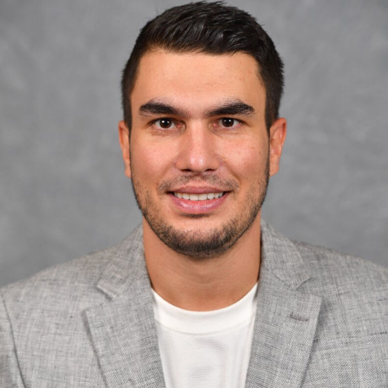 Headshot of Vasilis Pavlopoulos.