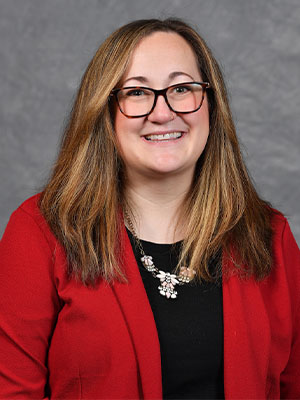 Headshot of Lisa Desmarais.