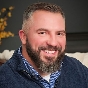 Headshot of Richard McFadden.