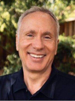Headshot of Dan Puckett.
