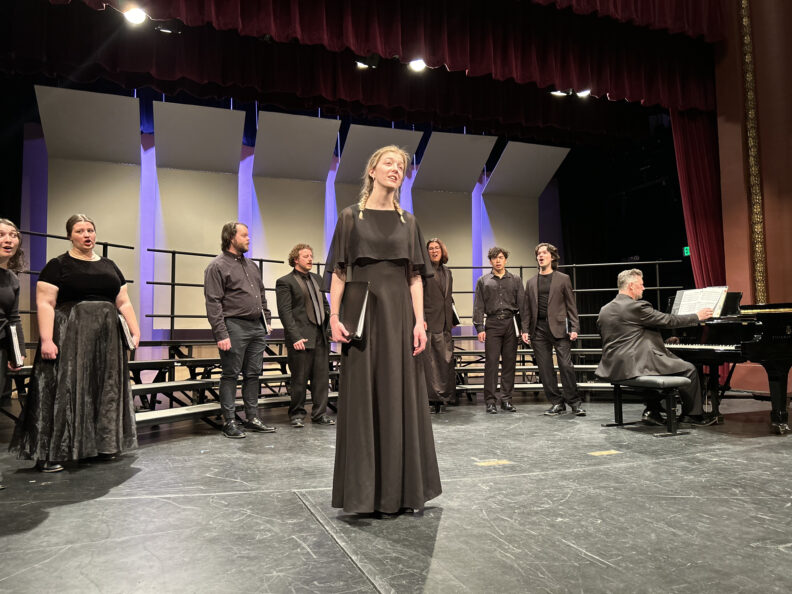 Chamber Singers performance.