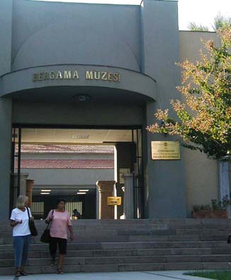 Entrance of the Bergama Museum with people walking down the front steps.