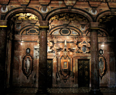 SEVILLA: Elaborate inlaid Renaissance stonework.