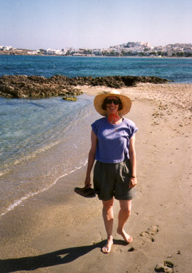 NAXOS: We took a long walk along the beach from our hotel back to Hora. Later, Paula discovered in a cafe a recording of the fine woman singer Charis Lexious by asking our waitress about the tape that was playing. She later bought a CD of her modern arrangements of traditional songs.