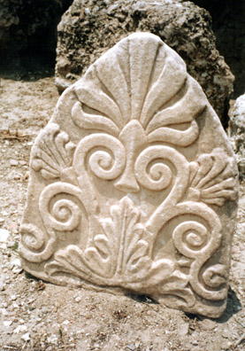 ATHENS: The palm design Paula so much admired in the traditional roof titles. She bought a replica of one to bring home.