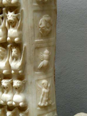 SELÇUK MUSEUM: And the bee, symbol of Ephesus, on her flank.