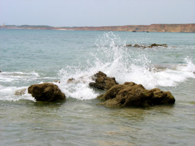 CONIL: This a beautiful but rather featureless beach. We found these rocks under a cliff by hiking way up the beach.
