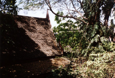 Thompson was an American who made his fortune developing the Thai batik industry for export trade. Many of the designs he created with influenced by Lon Bakst, the Russian painter who gained fame for his stage and costume designs for the Ballets russes. He built an impressive collection of art which remains in his unique house, formed of five traditional Thai houses joined together.