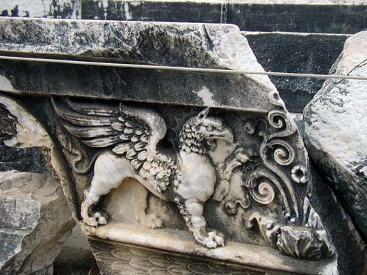 DIDYMA: This griffin is particularly spectacular.