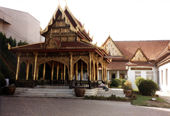 We saw striking huge carts used only in royal funeral processions (once), many Buddhas, and some Hindu gods. One room was filled traditional musical instruments, with tapes demonstrating their sound.