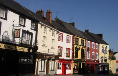KILKENNY: On weekends, the town is flooded with people from the surrounding countryside seeking relaxation; the result is an enormous number of pubs crammed into a town whose length which you can easily traverse in a twenty-minute walk. When we arrived, it was Saturday night, and there was a terrific traffic jam caused by a regional hurling match scheduled for the next day. Families were decked out in their team colors. Hurling, a sort of amateur roughneck version of field hockey, is intensely popular in Ireland.