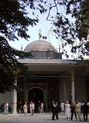 TOPKAPI PALACE: Today tourist groups throng the palace, but we opted for an expensive private tour guide and had most of the rooms of the harem (imperial residential quarters) to ourselves between the groups that were admitted at half-hour intervals. Guides'fees can often be divided between the members of a party, so to save money you can try to assemble a group of a half-dozen or so like-minded folks to hire a guide. The trained and offically licensed guides wear laminated credentials around their necks and hang around just outside the Palace entrance.
