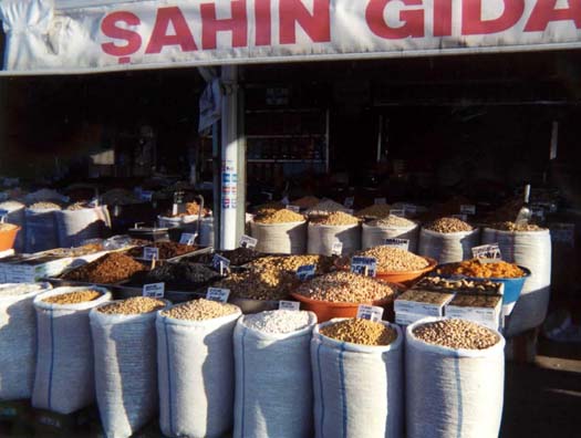 ANKARA: The market just outside the fortress gates.