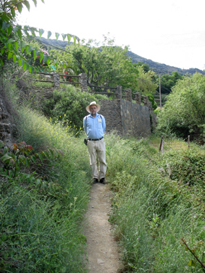 LAS ALPUJARRAS: We had come to Capileira to hike and relax, but we did better at the former, partly because we found the trails so obscurely marked we had trouble finding our way.