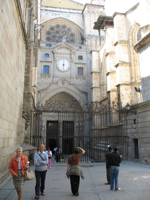 TOLEDO: The high point of our visit was the magnificent cathedral. Here is the side entrance where visitors can go in without charge to pray or just get a glimpse of the interior. We noticed over and over that Spanish churches very often feature large clocks, either outside or inside.
