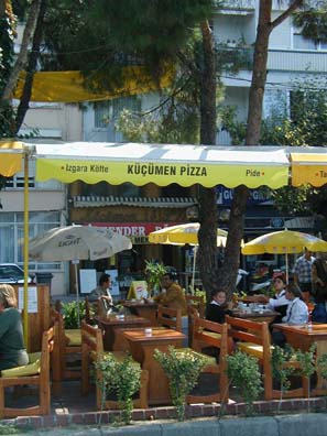 CANAKKALE: We walked north along the waterfront to the Iskander Pide restaurant for a very taste lunch of grilled meats. Their outdoor dining area looks out over the harbor.