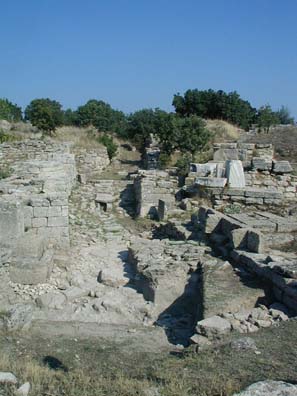 TROY: Principal (eastern) entrance of Troy VI (1700-1250 BCE).