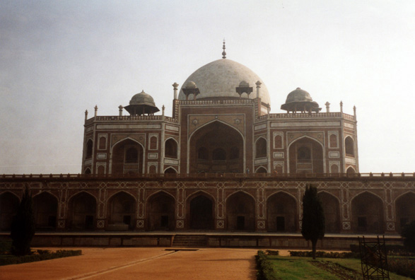 The beautiful tomb of Humayan, the second Mughal emperor and father of Akbar. His Persian widow hired Persian architect Mirak Mirza Ghiyuath to build it from 1562 to 1572; he brought the style of his native land to the task.