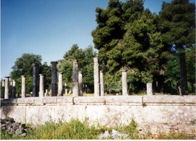 OLYMPIA: Intact columns at the site.