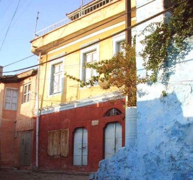 BERGAMA: Most people prefer to live in modern concrete-block apartment buildings; but the government offers subsidies for those who can afford to restore an Ottoman house like these.