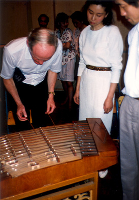 SZECHUAN MUSIC CONSERVATORY: Doug at the yang chin.