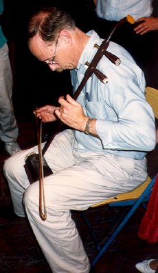 SZECHUAN MUSIC CONSERVATORY: Michael with pipa and erhu.