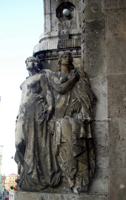 BUDAPEST: These women at the entrance to the famous Gellert Baths seem to be toweling off after a good soak.
