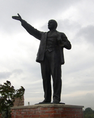 BUDAPEST: Another Lenin.