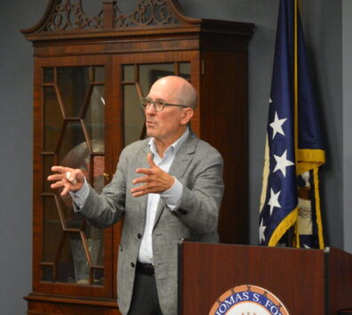 Gary Gerstle giving presentation.