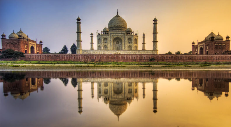 Photo of the Taj Mahal from rear, by Trey Ratcliff