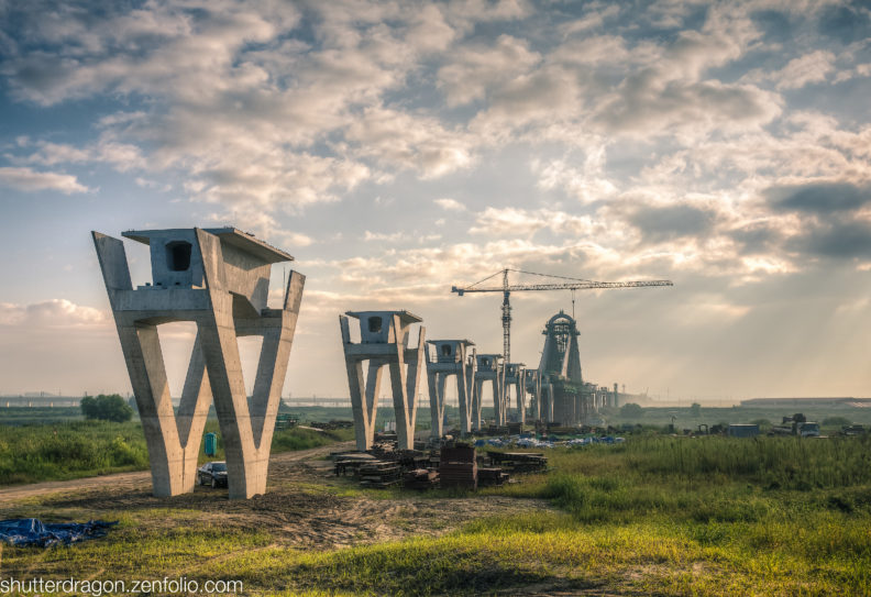 Elevated train line construction in South Korea, photo by Joe Doe