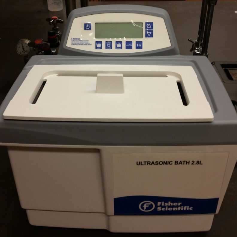 Branson Ultrasonic Bath 2.8L (two)