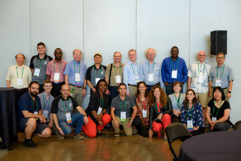 Group of students and faculty