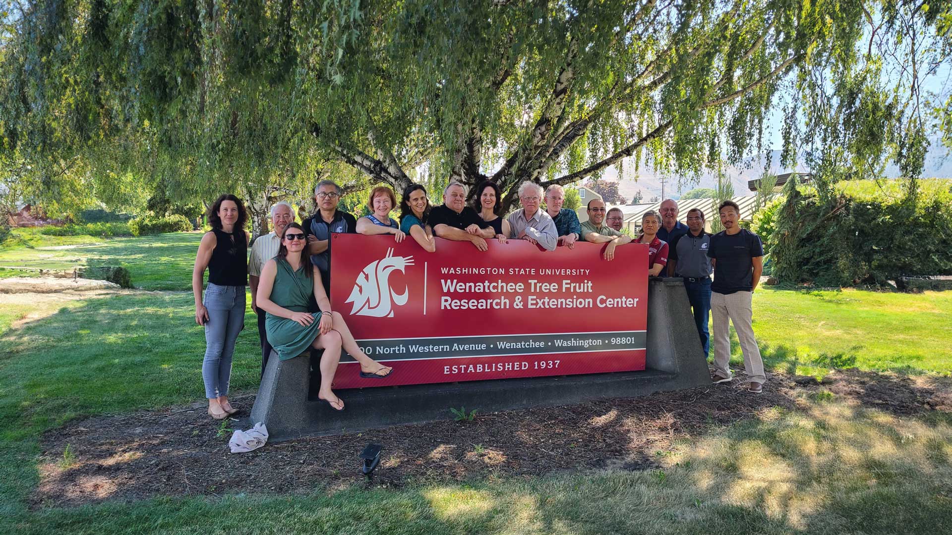 Group of plant pathology faculty and staff.