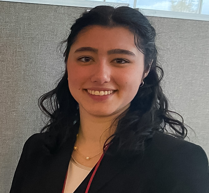 Sarah De Santos, member of the 2022-26 cohort of MIRA student scholars.