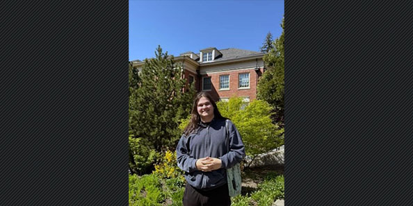 Sara Burres - Undergraduate Research Peer Mentor