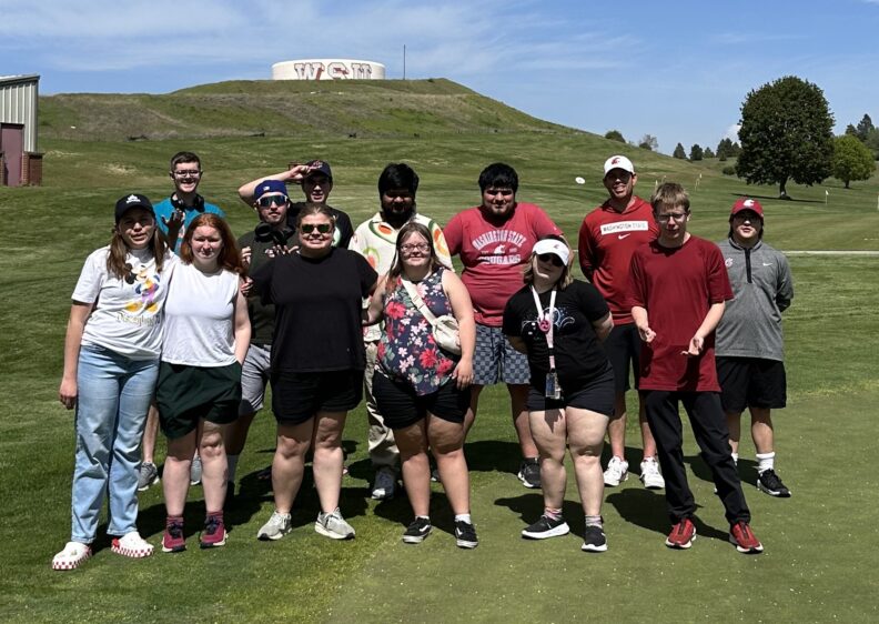 ROAR Scholars at the WSU Women's Golf Excursion