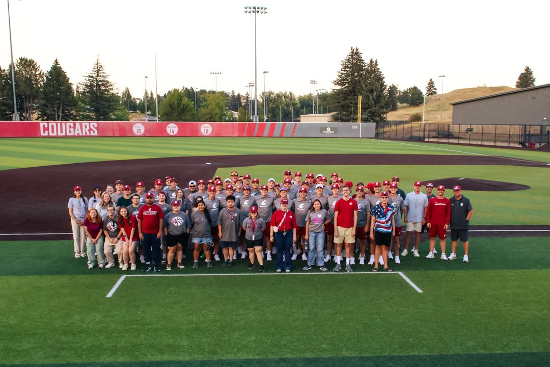 ROAR students and baseball players