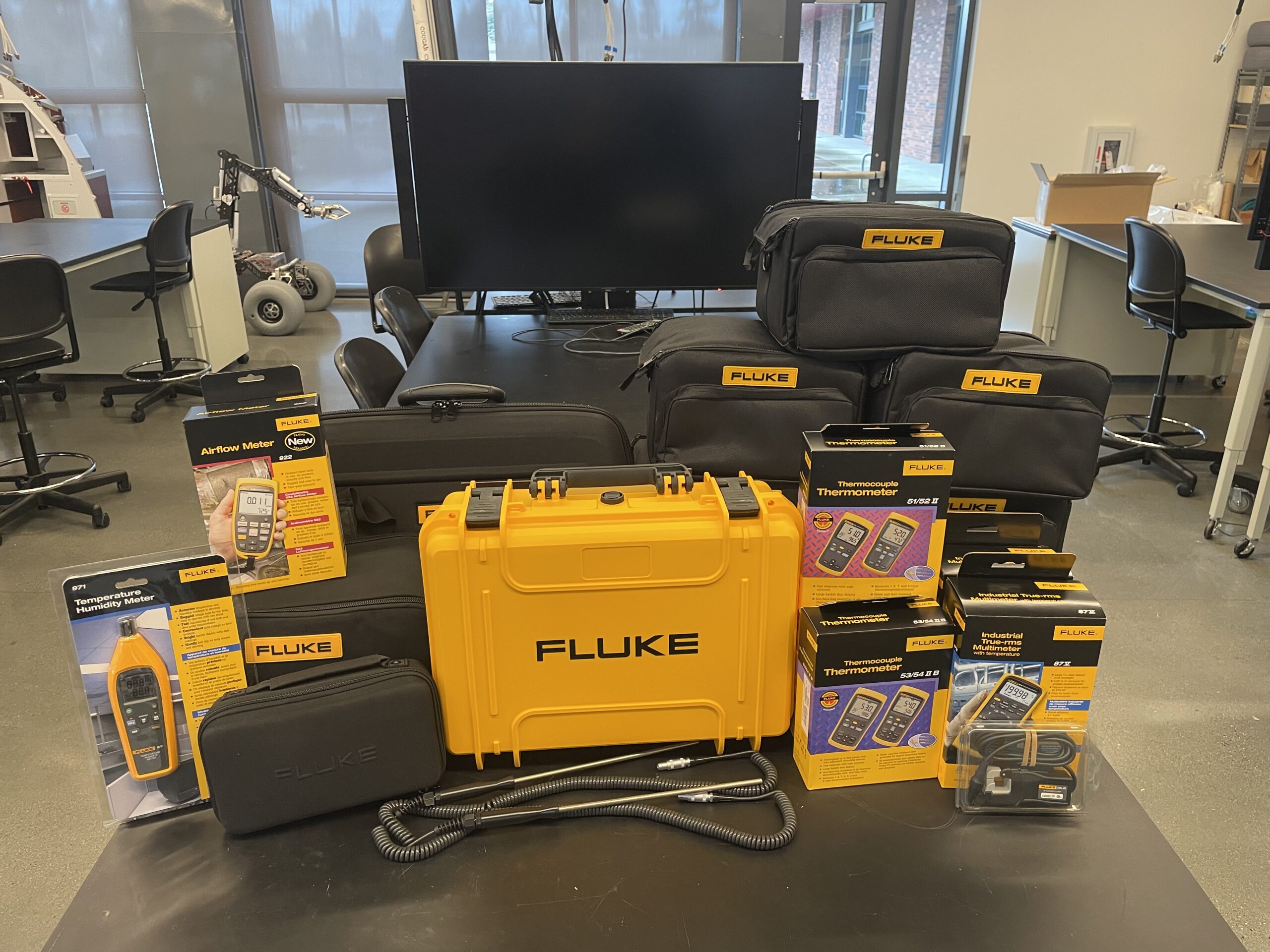 Fluke Engineering Lab Ribbon Cutting!