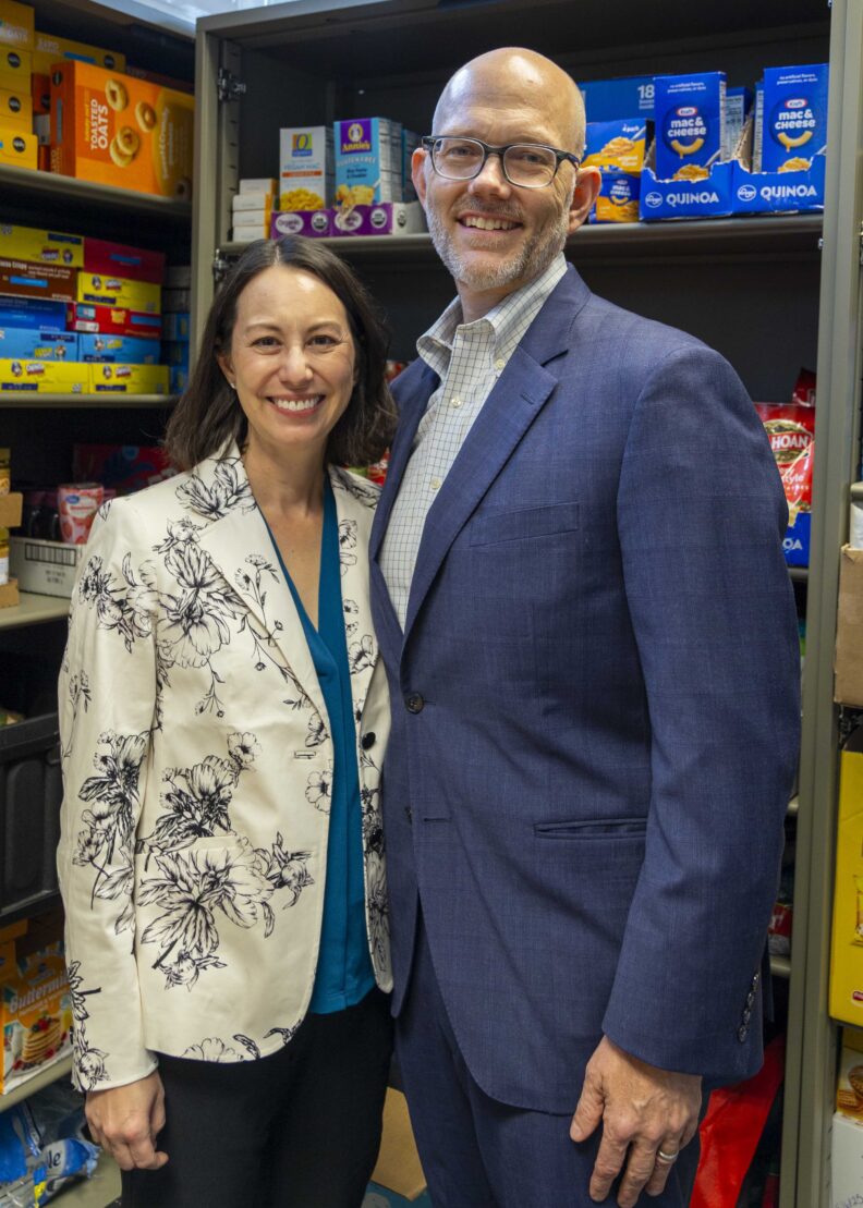 Couple’s Generosity Transforms 91�ԹϺ�����’s Cougar Food Pantry