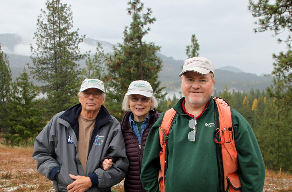 Lynn and Becky Miner with WSU Extension Forester Andy Perleberg (right).