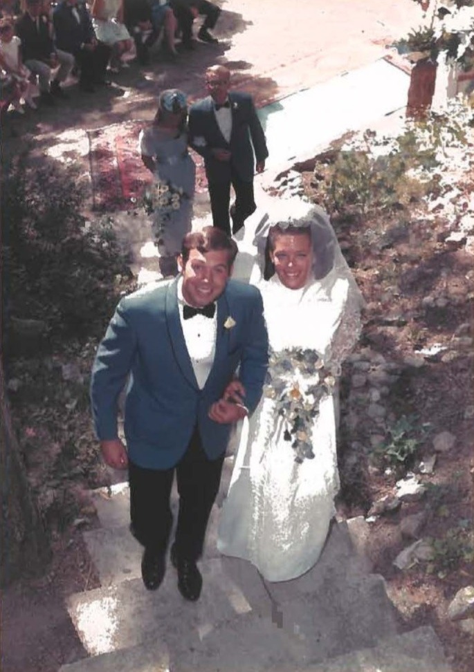 Mimi and Gary on their marriage day, August 1969