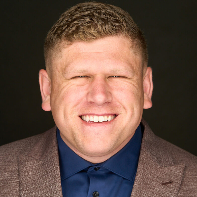 Headshot of Daniel Phipps