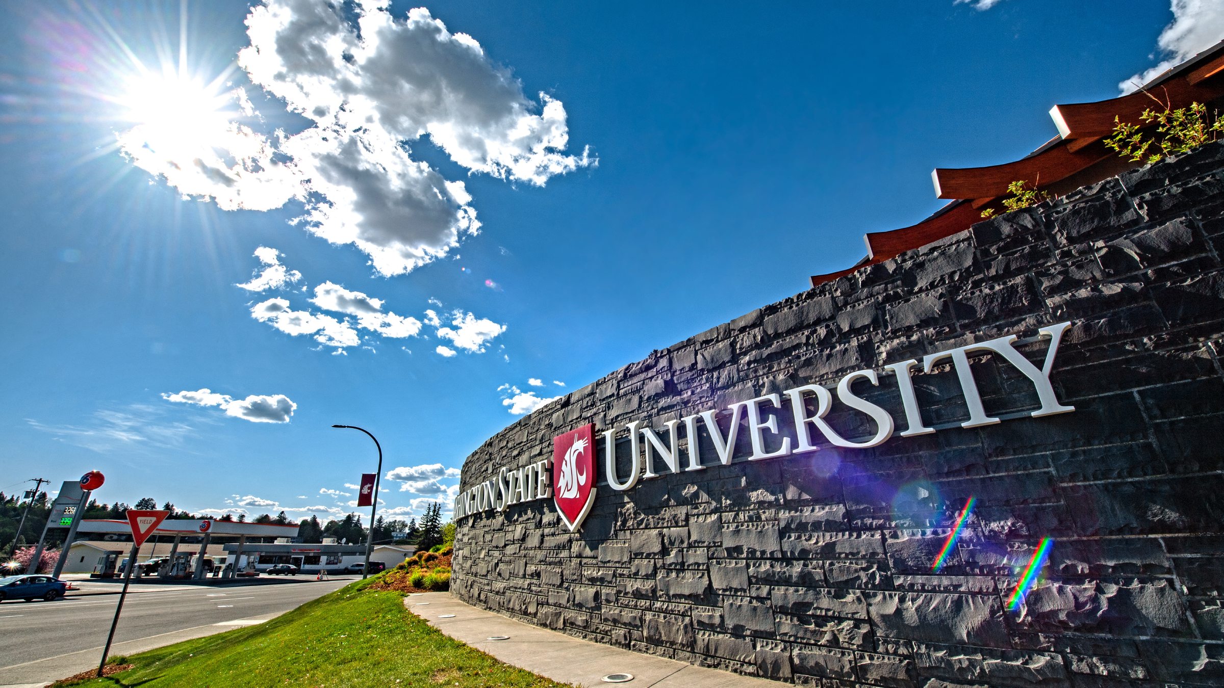 Close up view of the WSU logo at the main entrance to the Pullman campus.