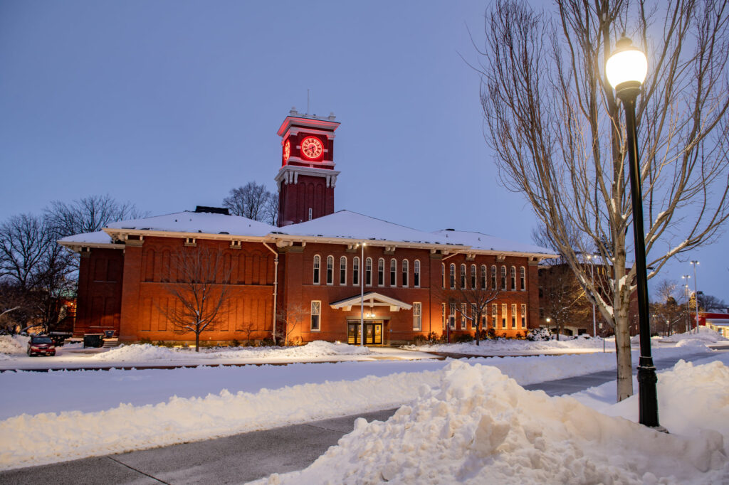 WSU Pullman clocktower on a snowy evening.